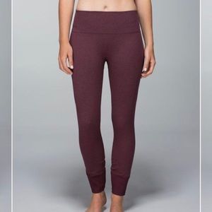 *LIKE NEW* Lululemon Ebb to Street Pant sz 8